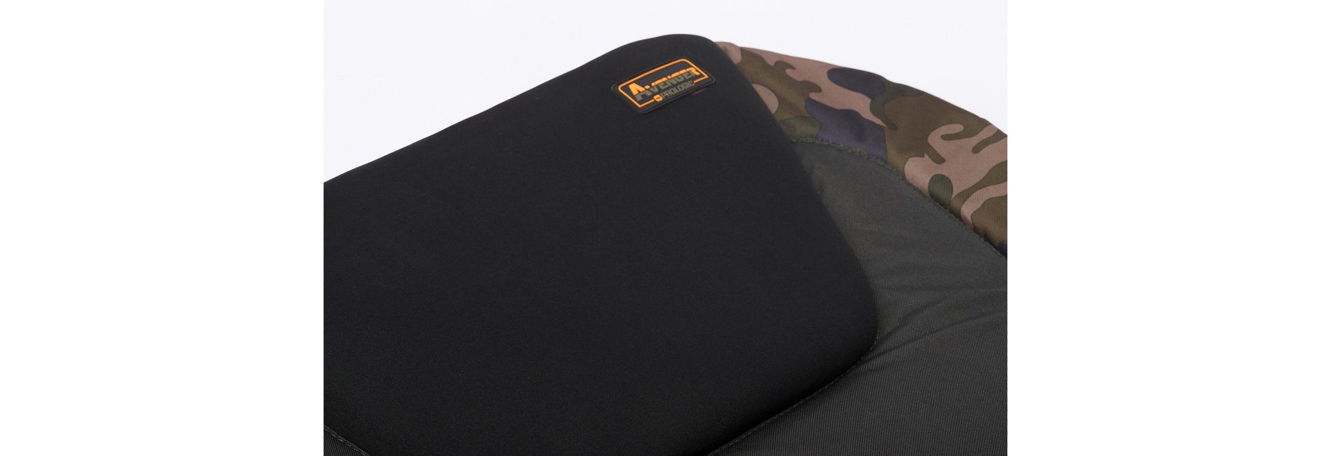 Avenger 8 Leg Bedchair