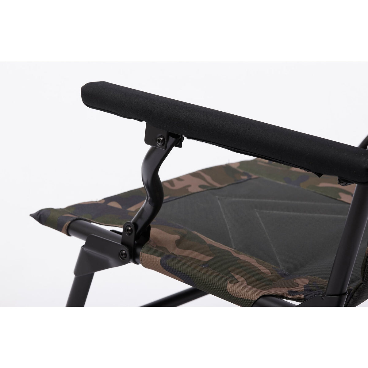 Prologic Avenger Relax Camo Arm Chair and Cover